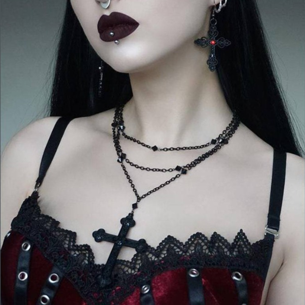 트렌디 한 고딕 블랙 조각 패턴 크로스 펜던트 다층 접 - Men'S Gothic Formal Wear 리뷰 및 가격